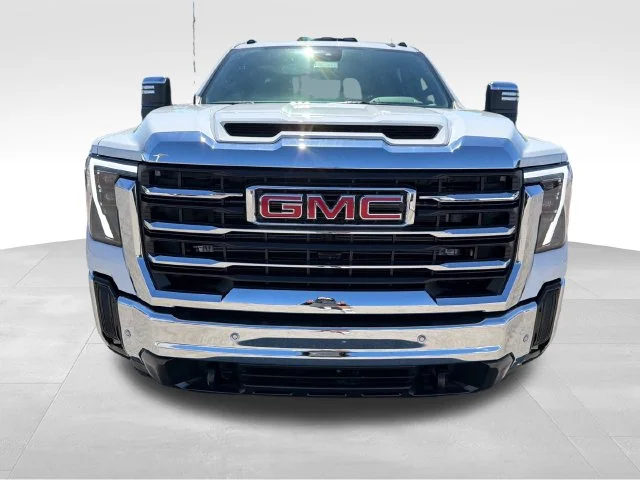 New 2026 White GMC SLT image 2