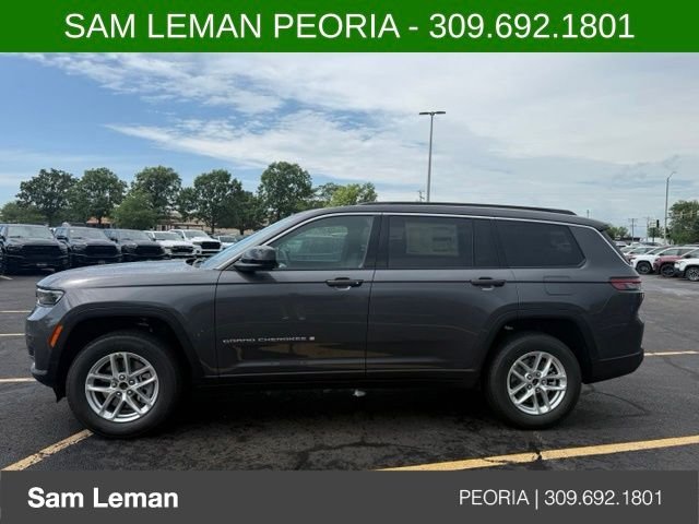 New 2026 Baltic Gray Metallic Clear-Coat Exterior Paint Jeep Laredo image 4