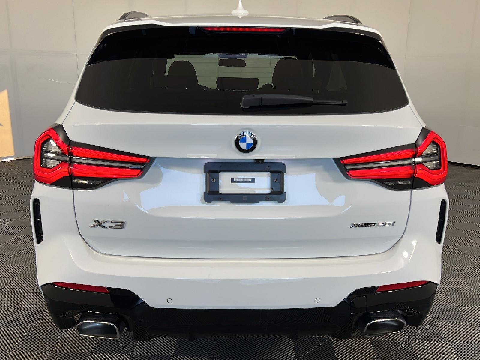 Used 2023 Alpine White BMW xDrive30i image 39