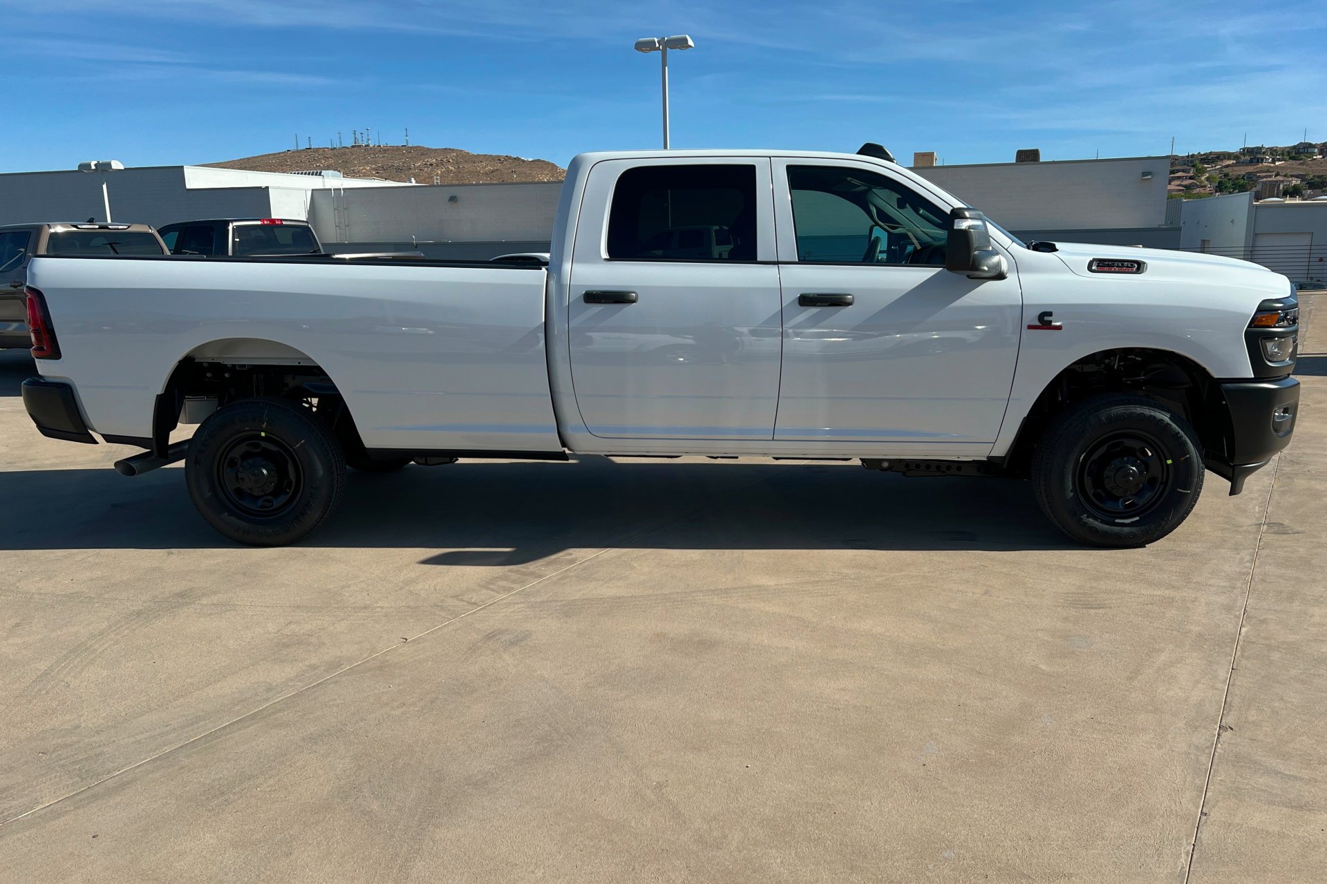 New 2026 Bright White Clear-Coat Exterior Paint RAM Tradesman image 7