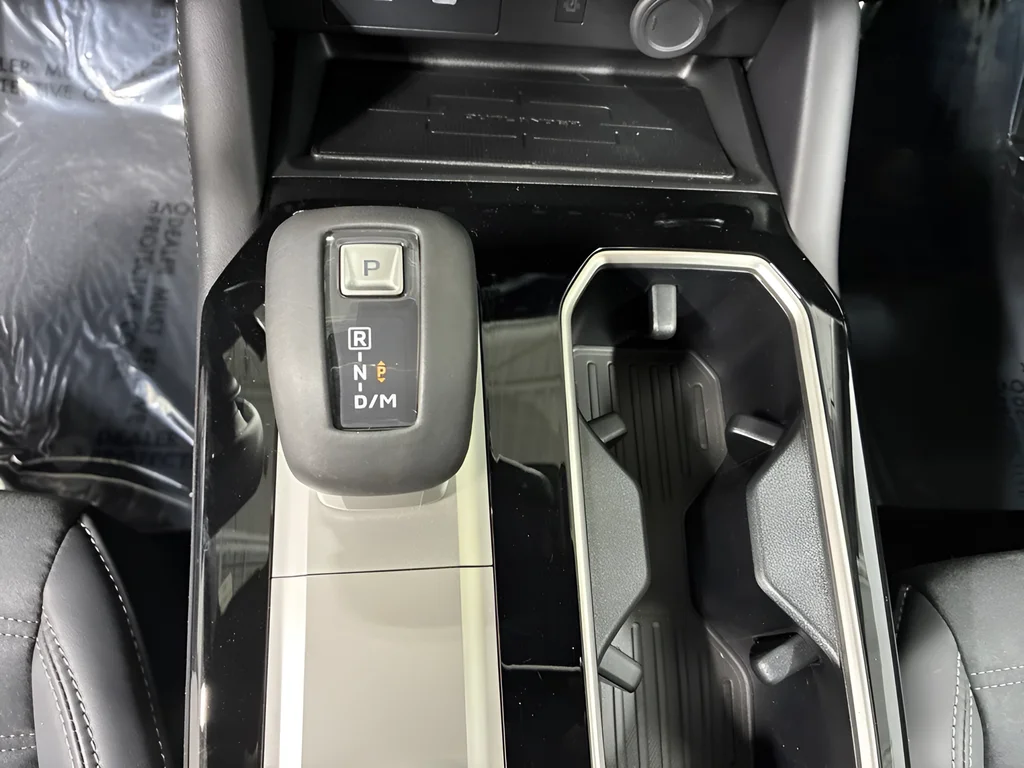 New 2026 Graphite Gray Mitsubishi LE 1.5T S-AWC image 14