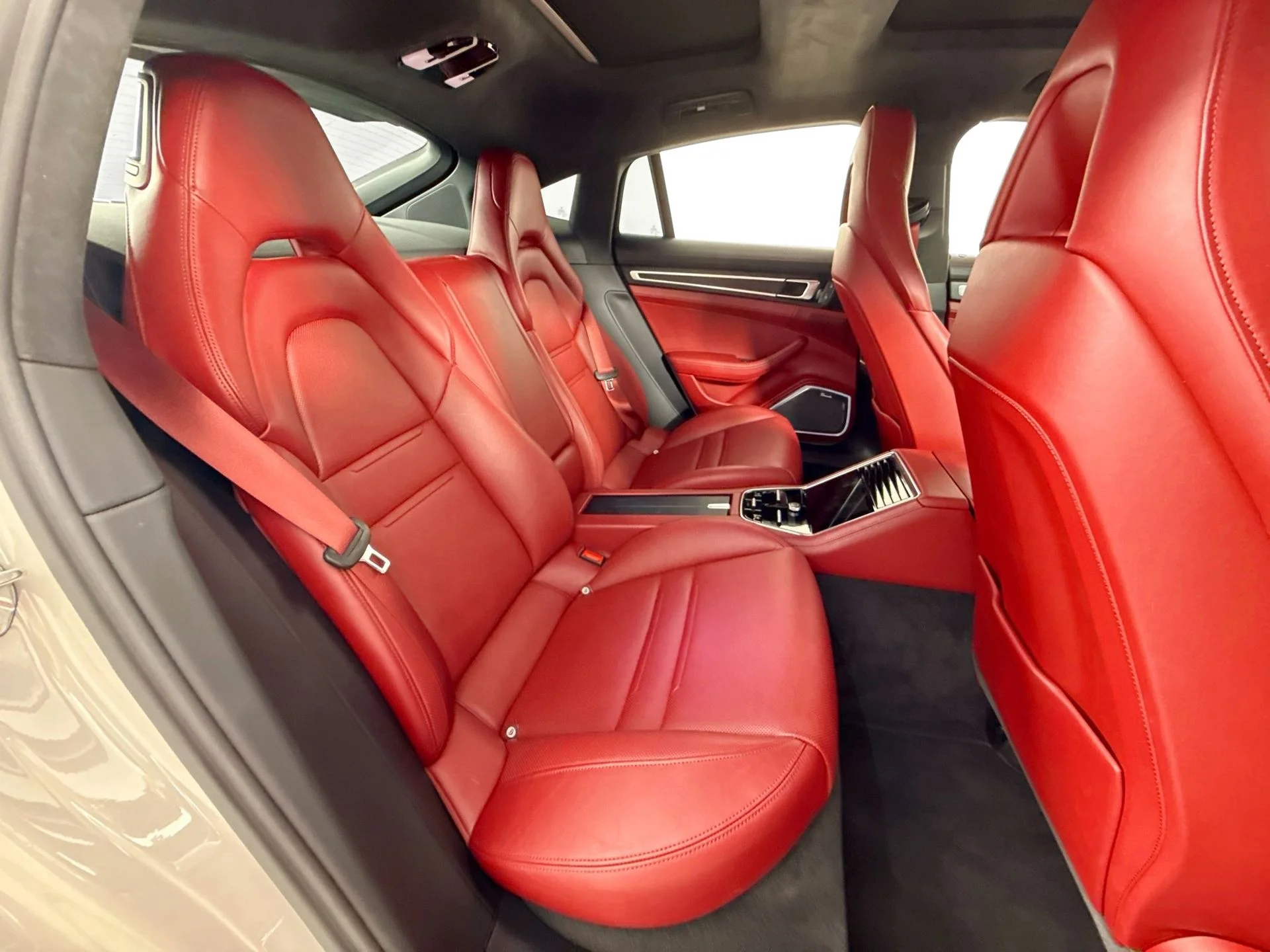 Used 2022 Chalk Porsche Turbo S image 22