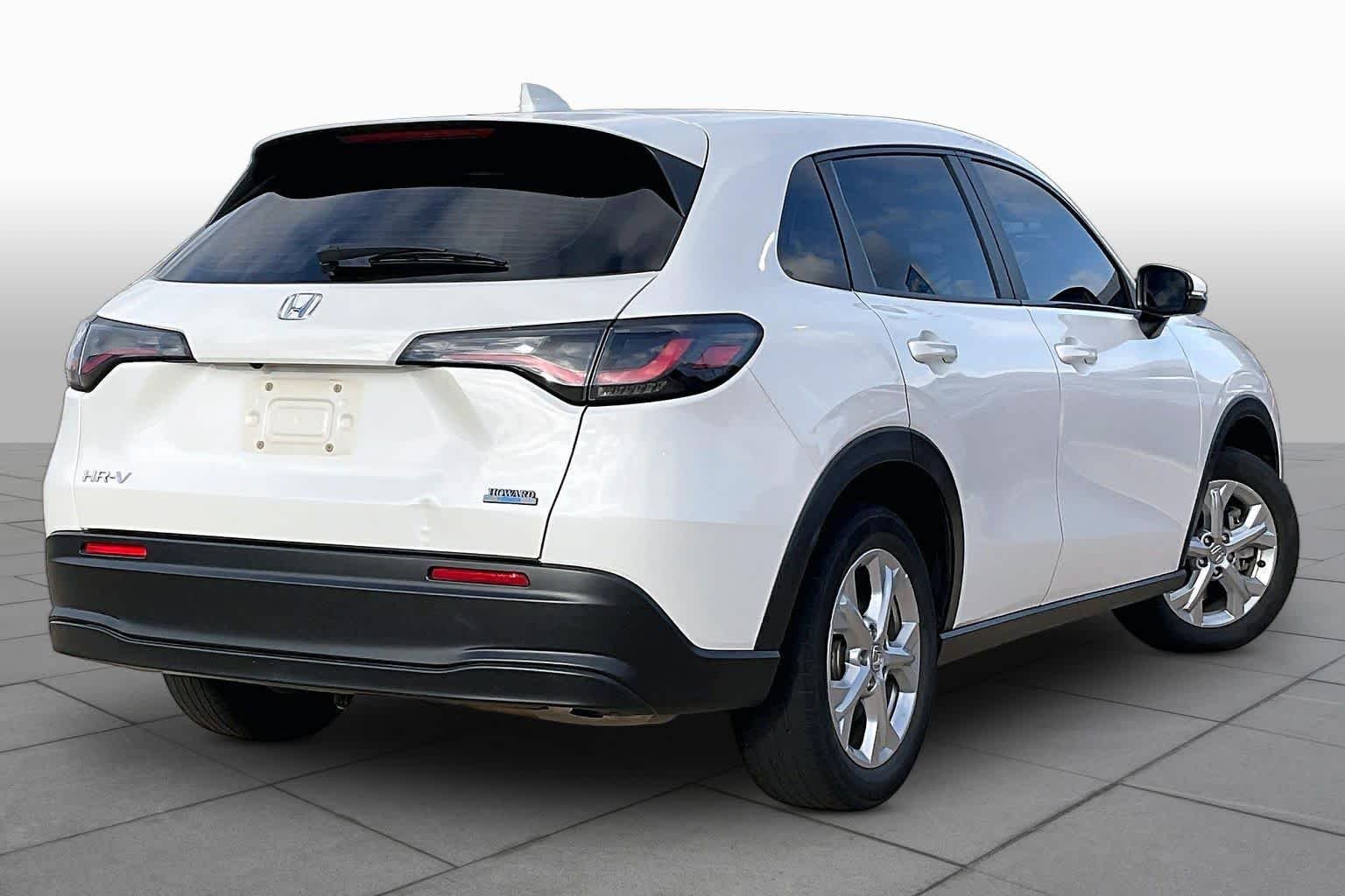 Used 2023 Platinum White Pearl Honda LX image 14