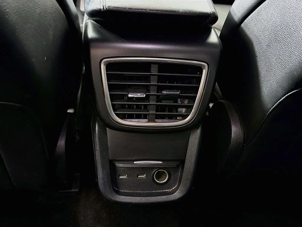 Used 2019 Infinite Black Metallic Lincoln Standard image 24