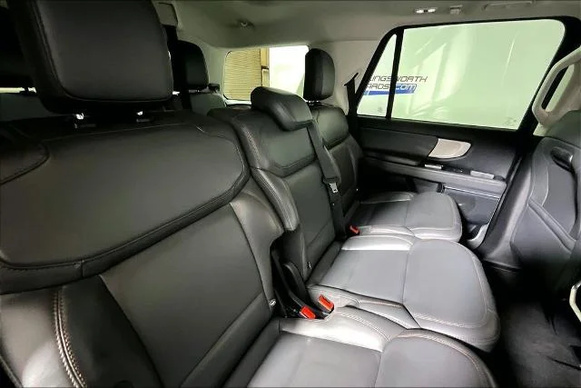 Used 2025 Oxford White Ford Active image 49
