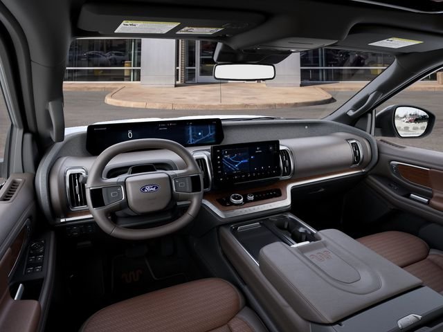 New 2027 Star White Metallic Tri-Coat Ford King Ranch® image 9