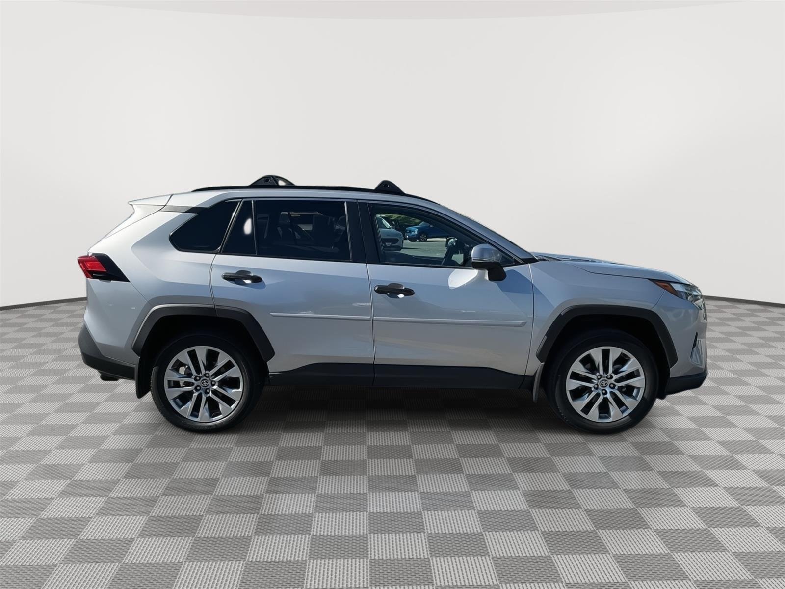 Certified Used 2025 Silver Sky Metallic Toyota XLE Premium image 27