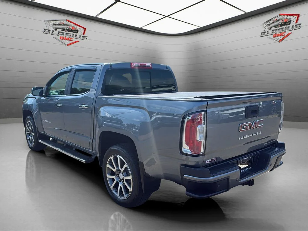 Used 2022 Gray GMC Denali image 3