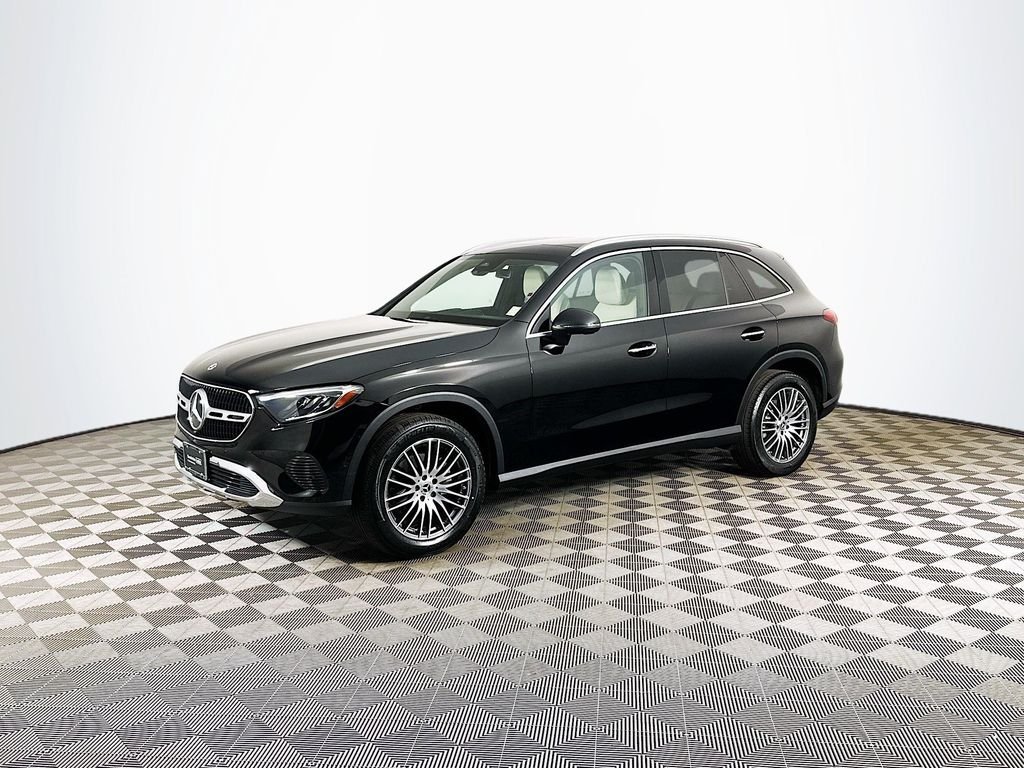 Certified Used 2024 Black Mercedes-Benz GLC 300 image 2