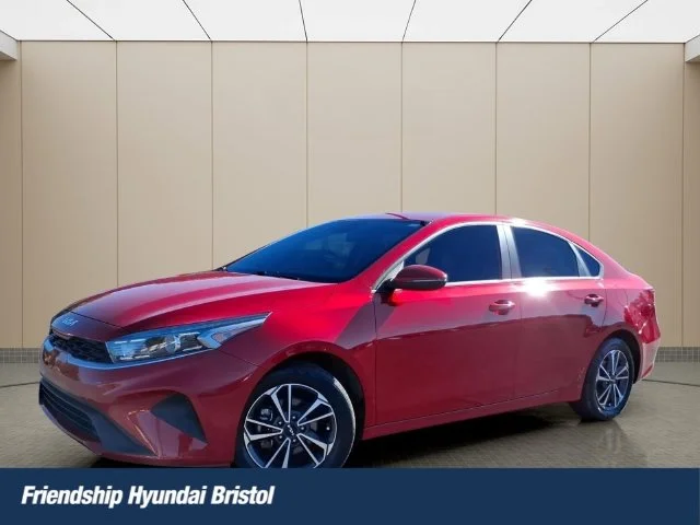 Used 2024 Red Kia LXS image 1