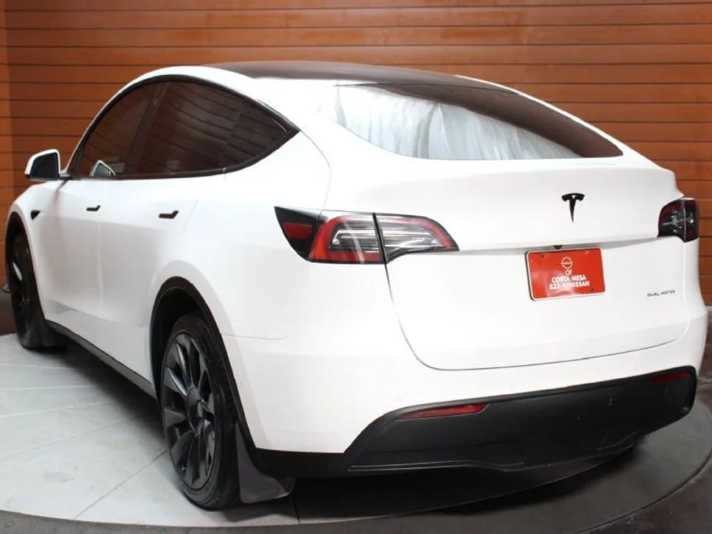 Used 2021 Pearl White Multi-Coat Tesla Long Range image 23