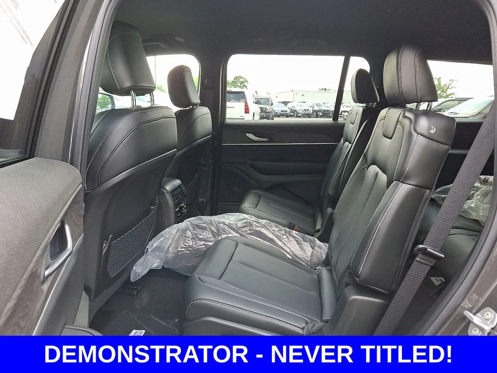 2025 Jeep Grand Cherokee L Limited - Photo 6