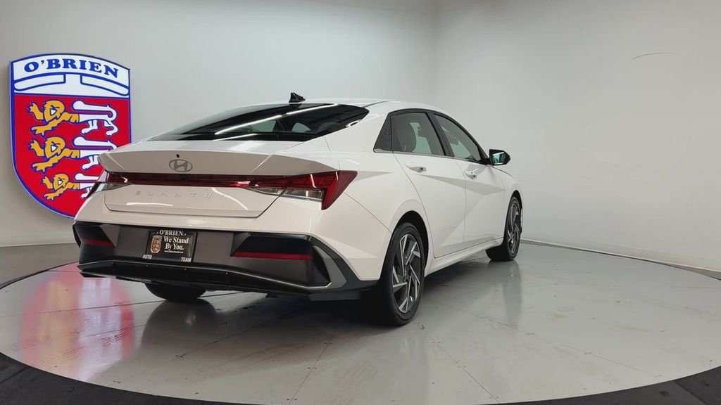2025 Hyundai Elantra SEL - Photo 5