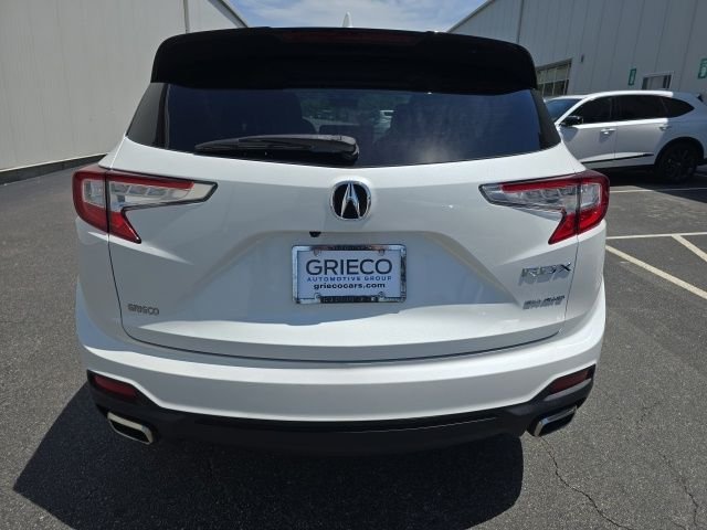 Used 2023  Acura  image 6