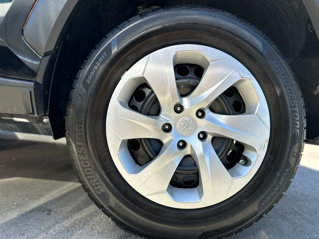 Used 2021 Midnight Black Metallic Toyota LE image 6