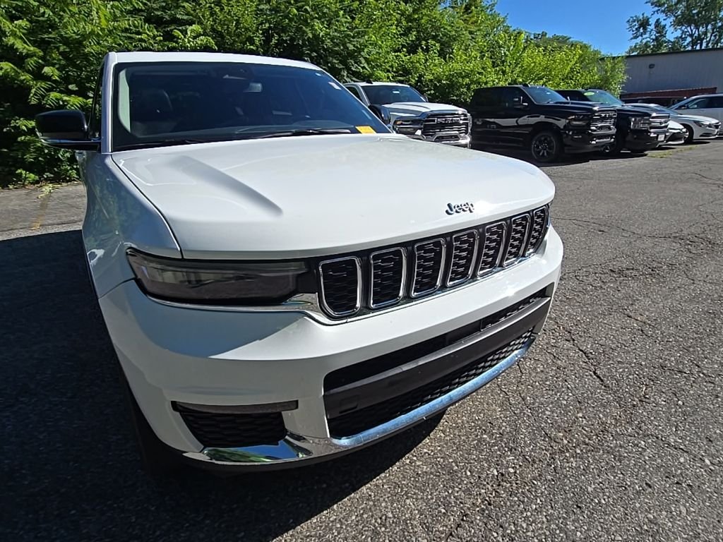 Used 2021 White Jeep Limited image 11