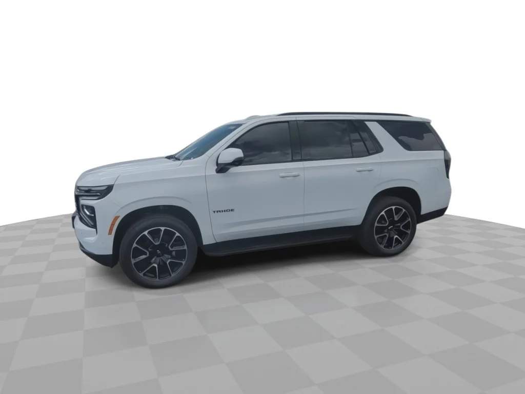 New 2026 Summit White Chevrolet RST image 4