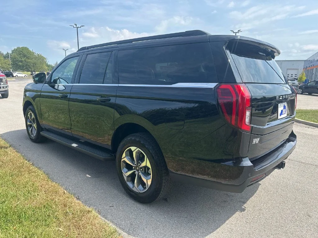 New 2027 Black Ford Active image 13