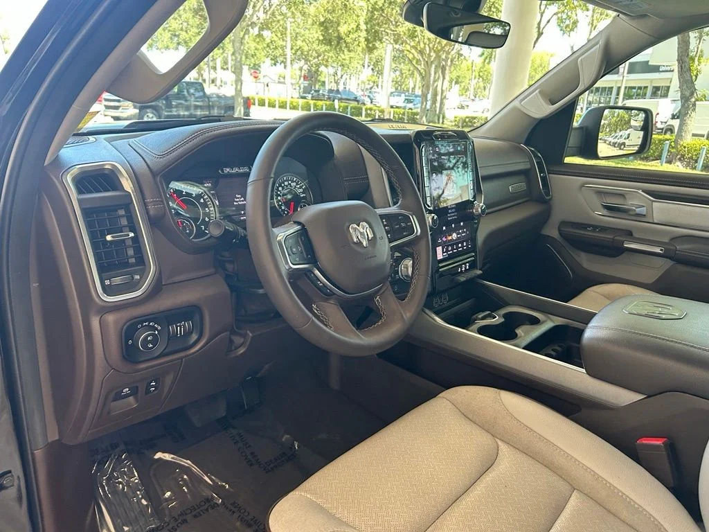 Used 2025 Black Ram Laramie image 7