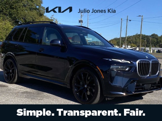 2023 BMW X7