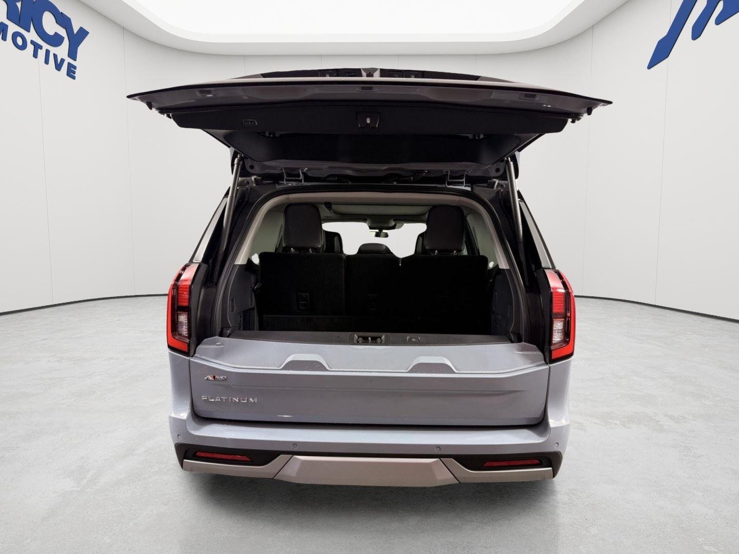 New 2026 Glacier Gray Metallic Tri-Coat Ford Platinum® image 4