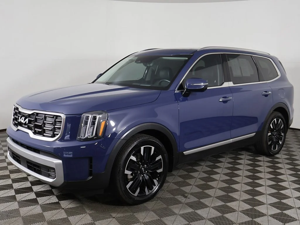 Used 2024 Midnight Lake Blue Kia SX-Prestige image 13