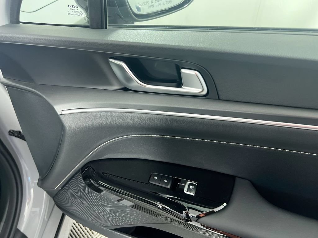New 2026 Wolf Gray Kia GT-Line AWD image 31