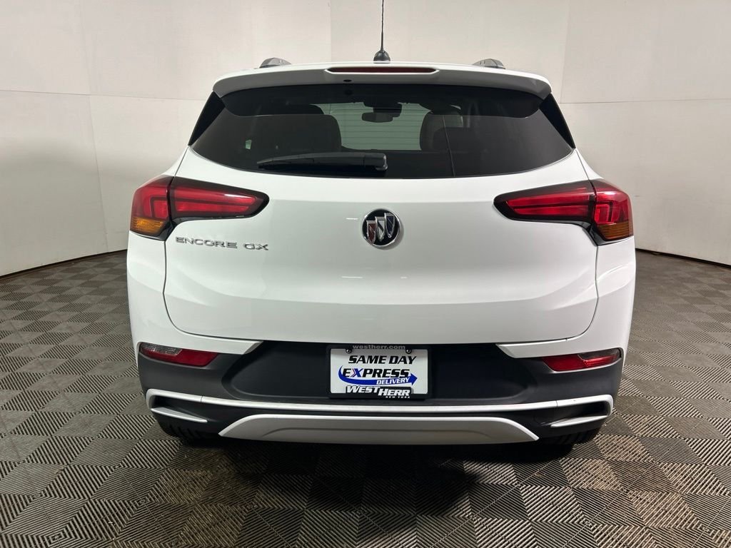 Used 2023 White Buick Select image 7