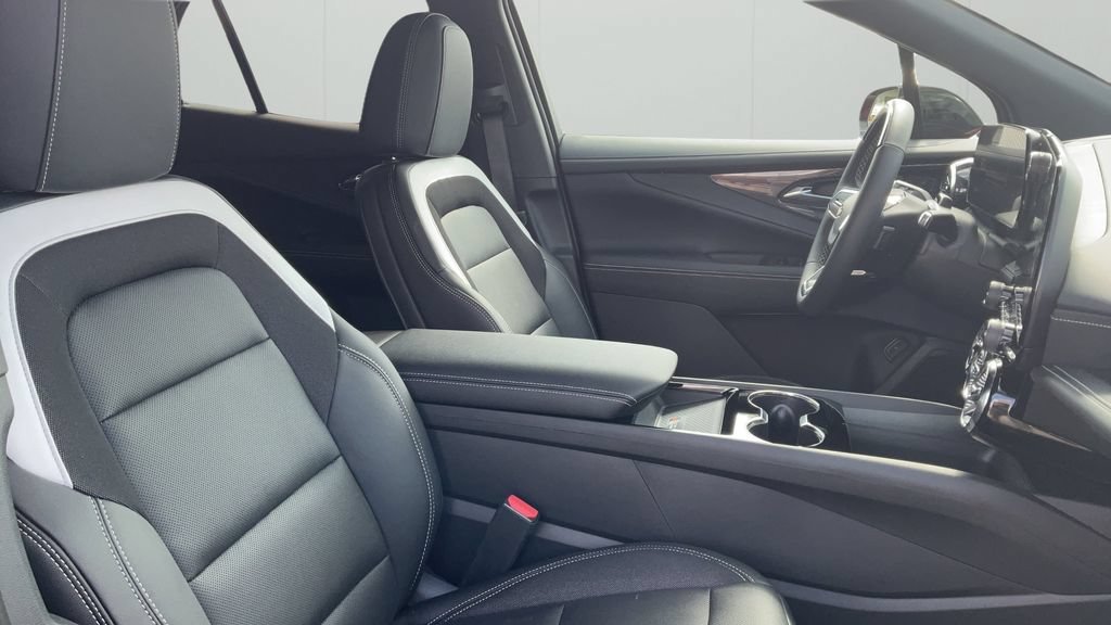 New 2026 Radiant Red Tintcoat Chevrolet LT image 33