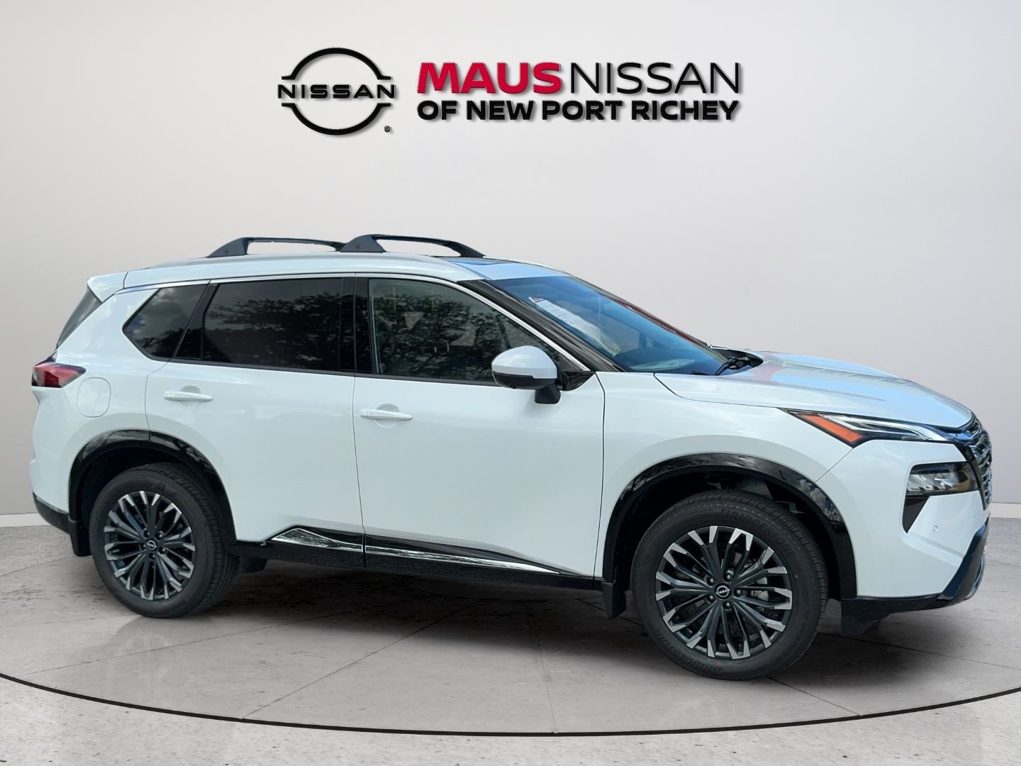 New 2026 White Nissan Platinum image 14