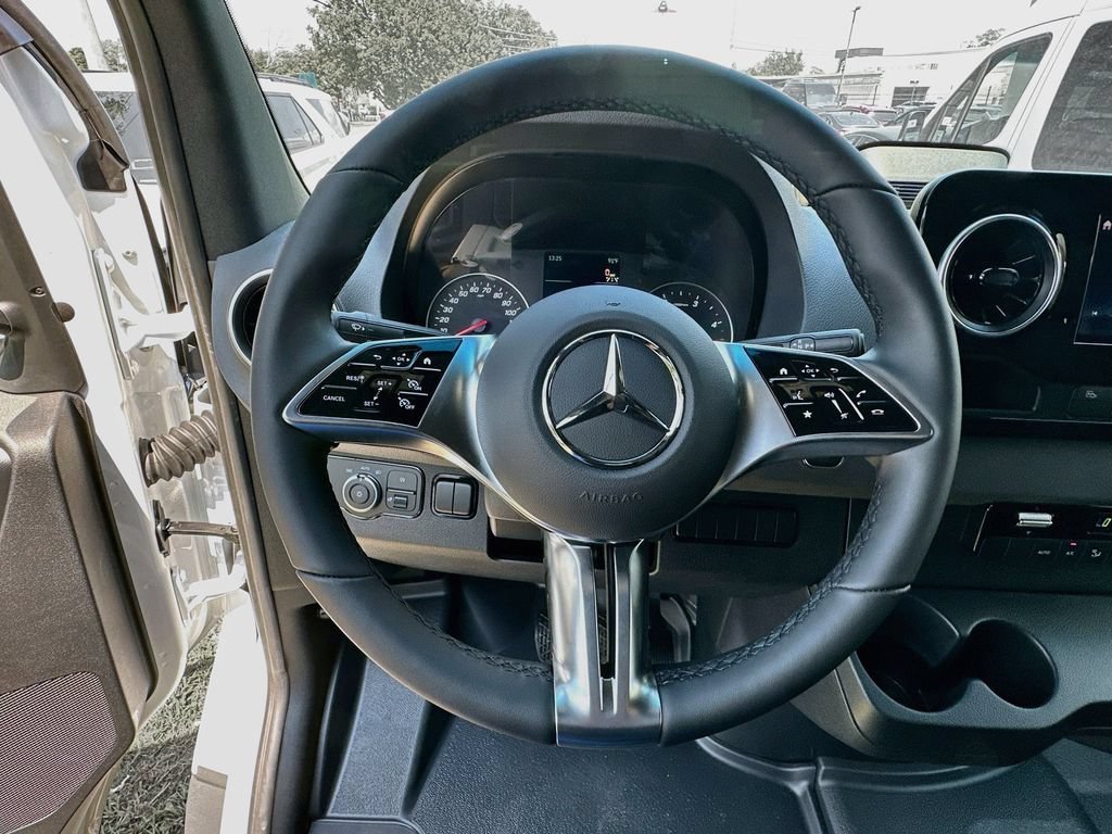 New 2026 Arctic White Mercedes-Benz Cargo 170 WB image 36