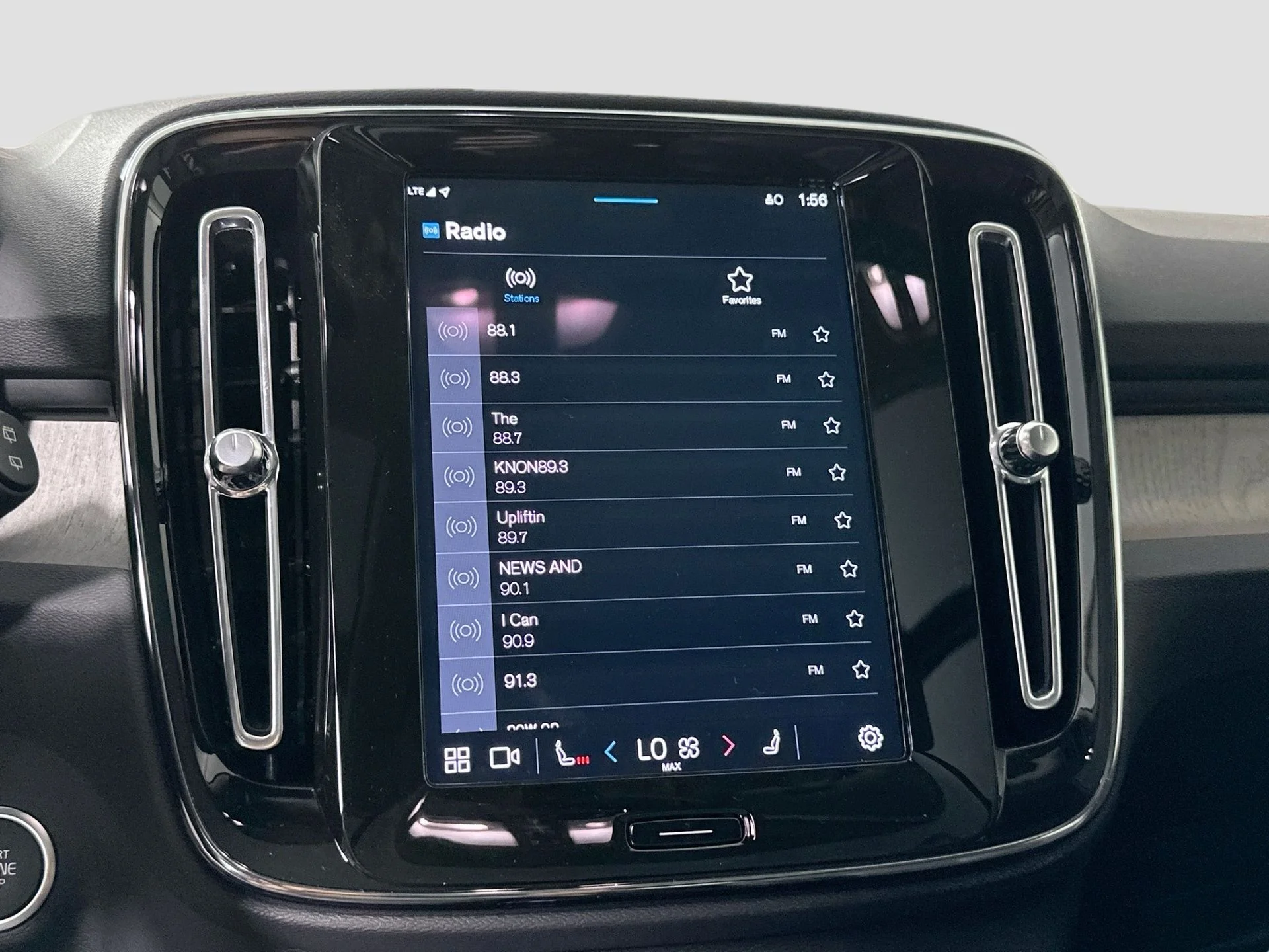 2025 Volvo XC40 Ultra - Photo 10