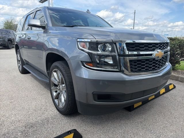 Used 2019 Gray Chevrolet LT image 3