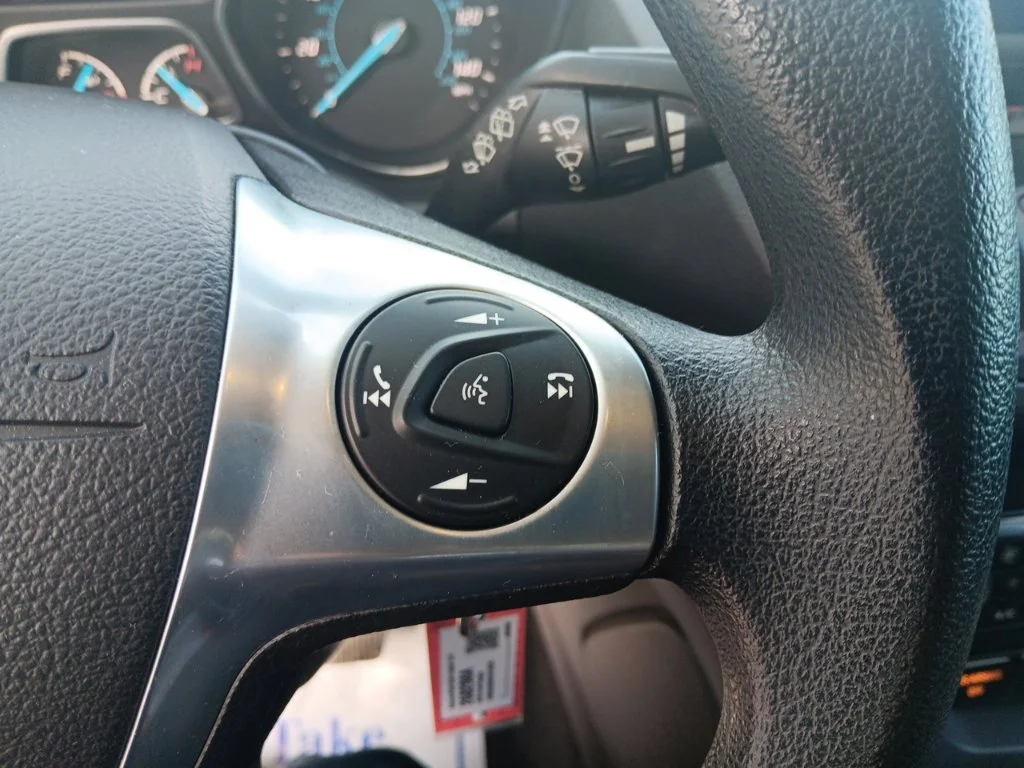 Used 2015 Sunset Ford SE image 19