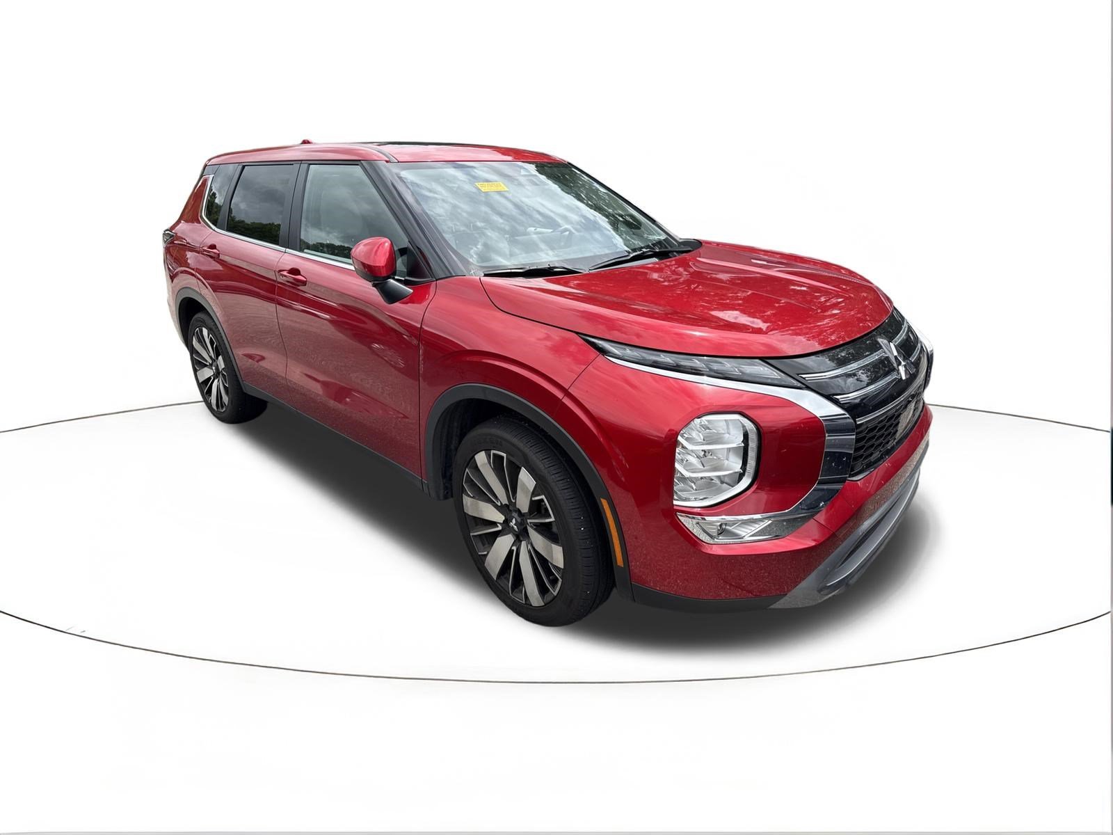 2025 Mitsubishi Outlander SE 2WD's photo