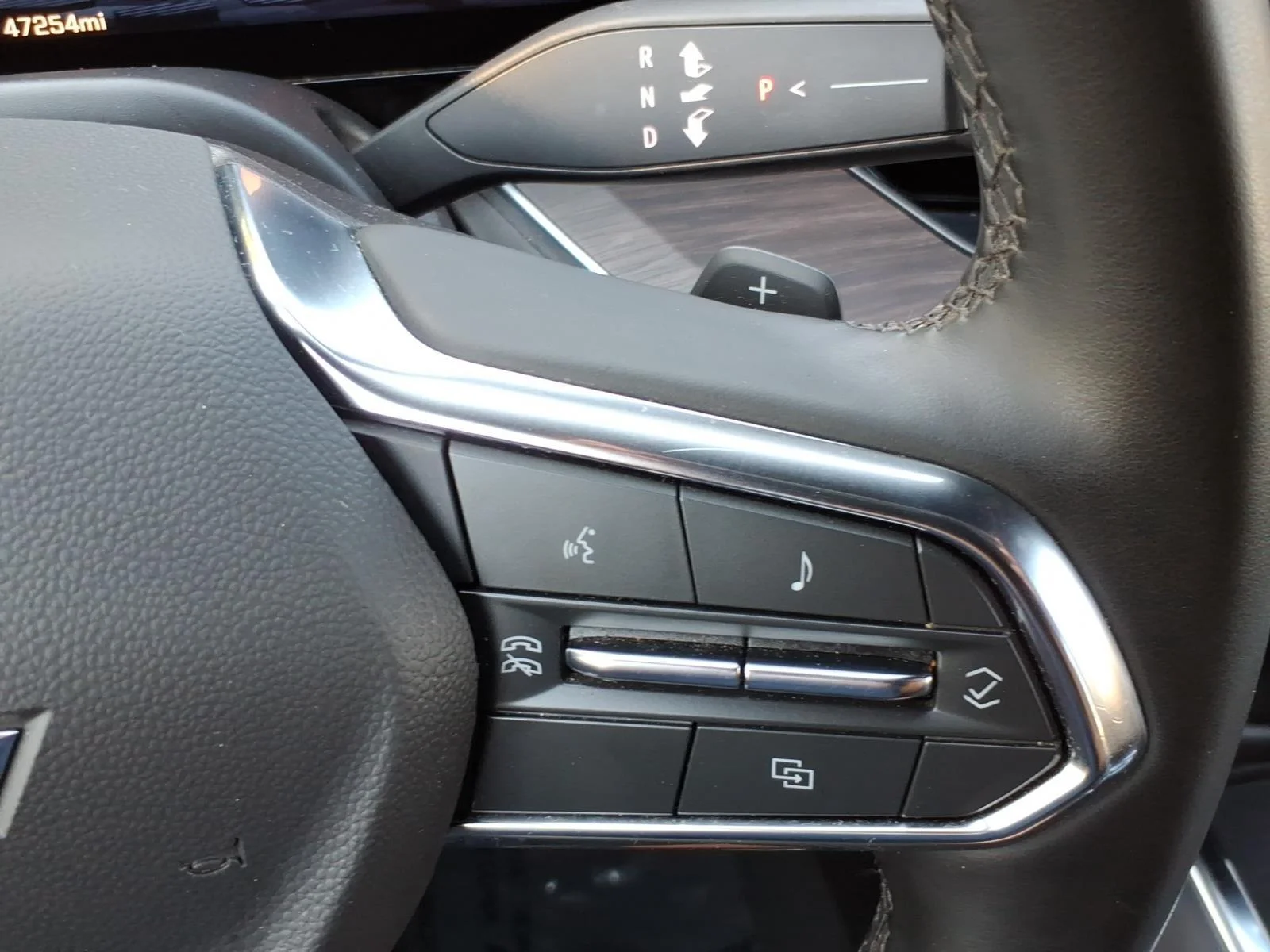 Used 2025 Black Chevrolet LT image 14