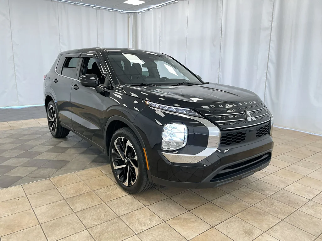 Used 2022 BLACK Mitsubishi ES image 33