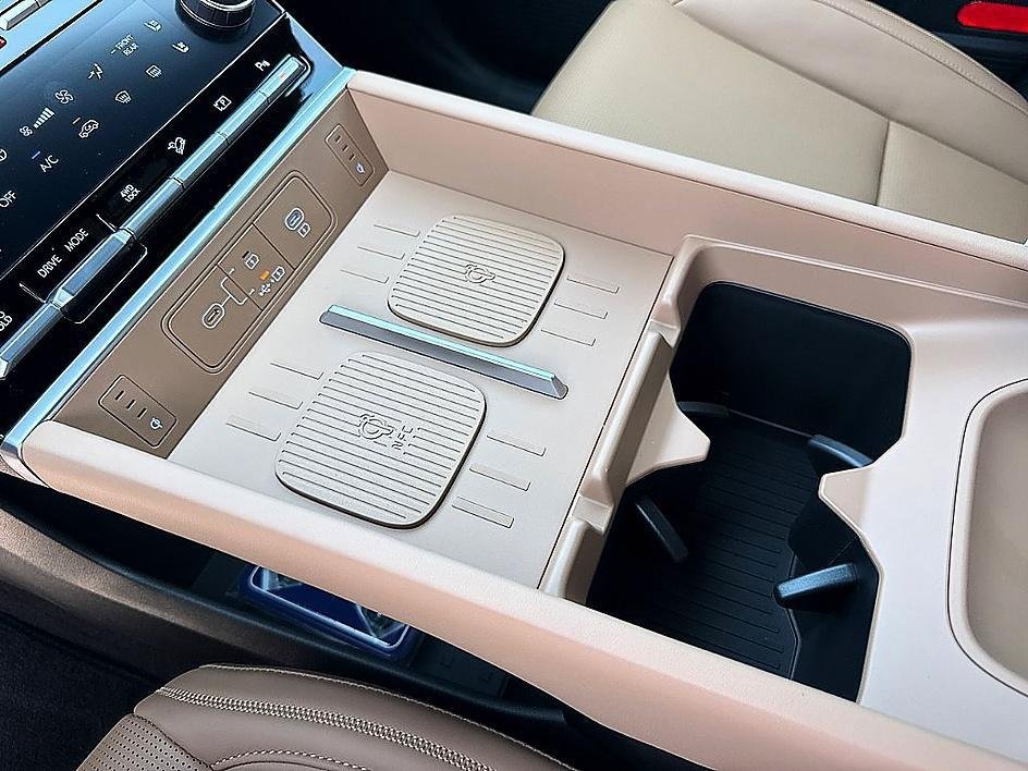 New 2027 Ecotronic Gray Matte Hyundai Calligraphy image 26
