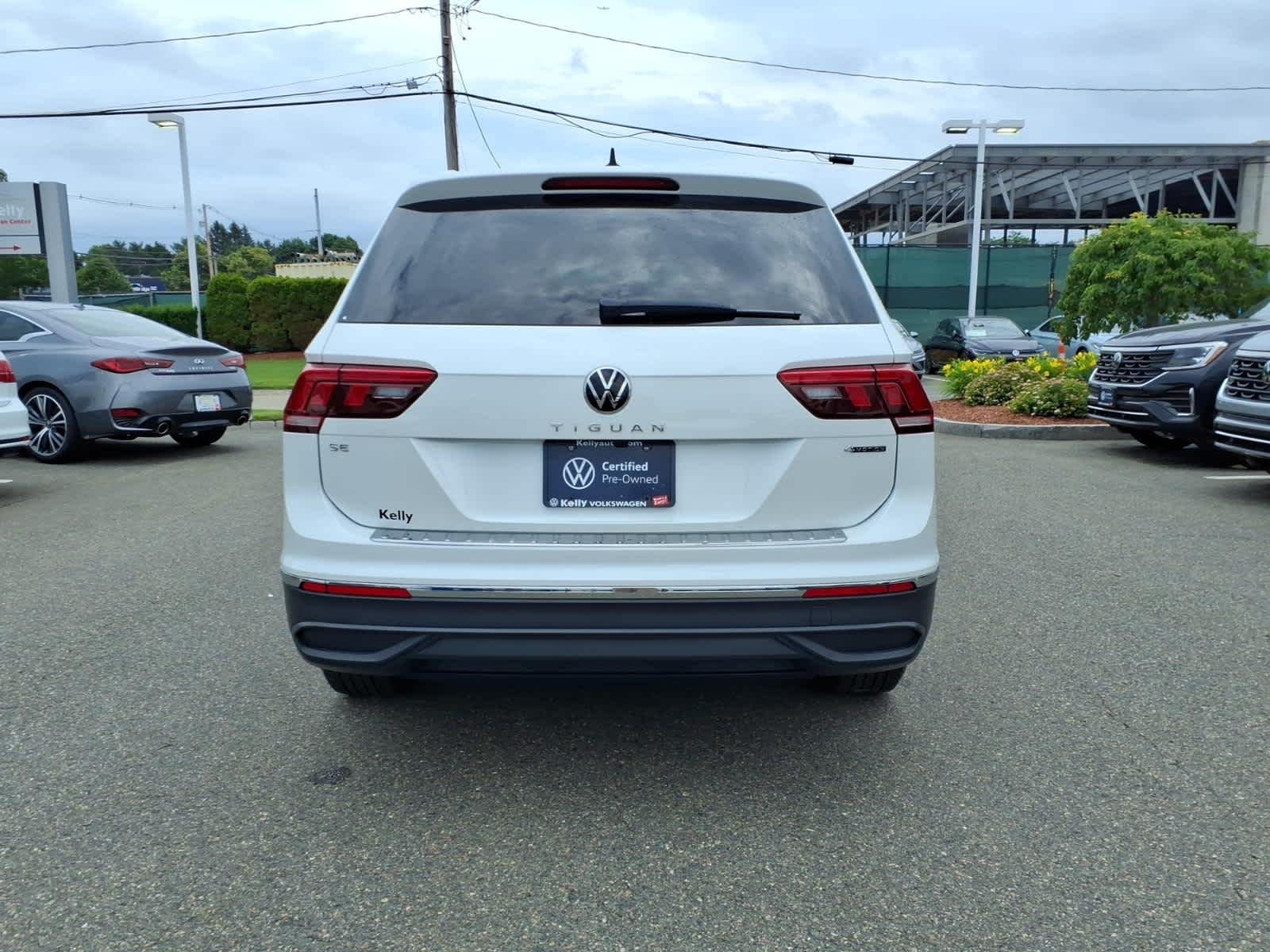 Certified Used 2023 Opal White Pearl Volkswagen SE image 6