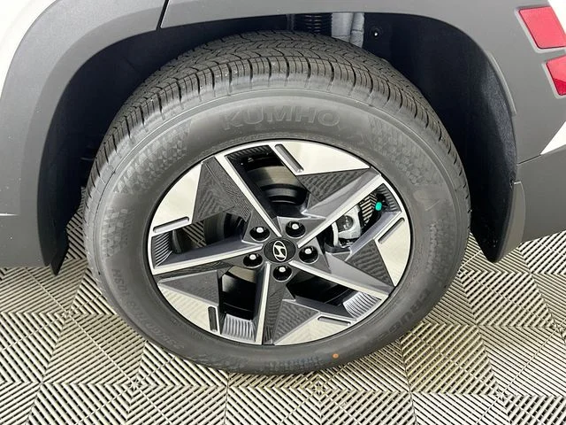 New 2026 Hyundai TUCSON SEL