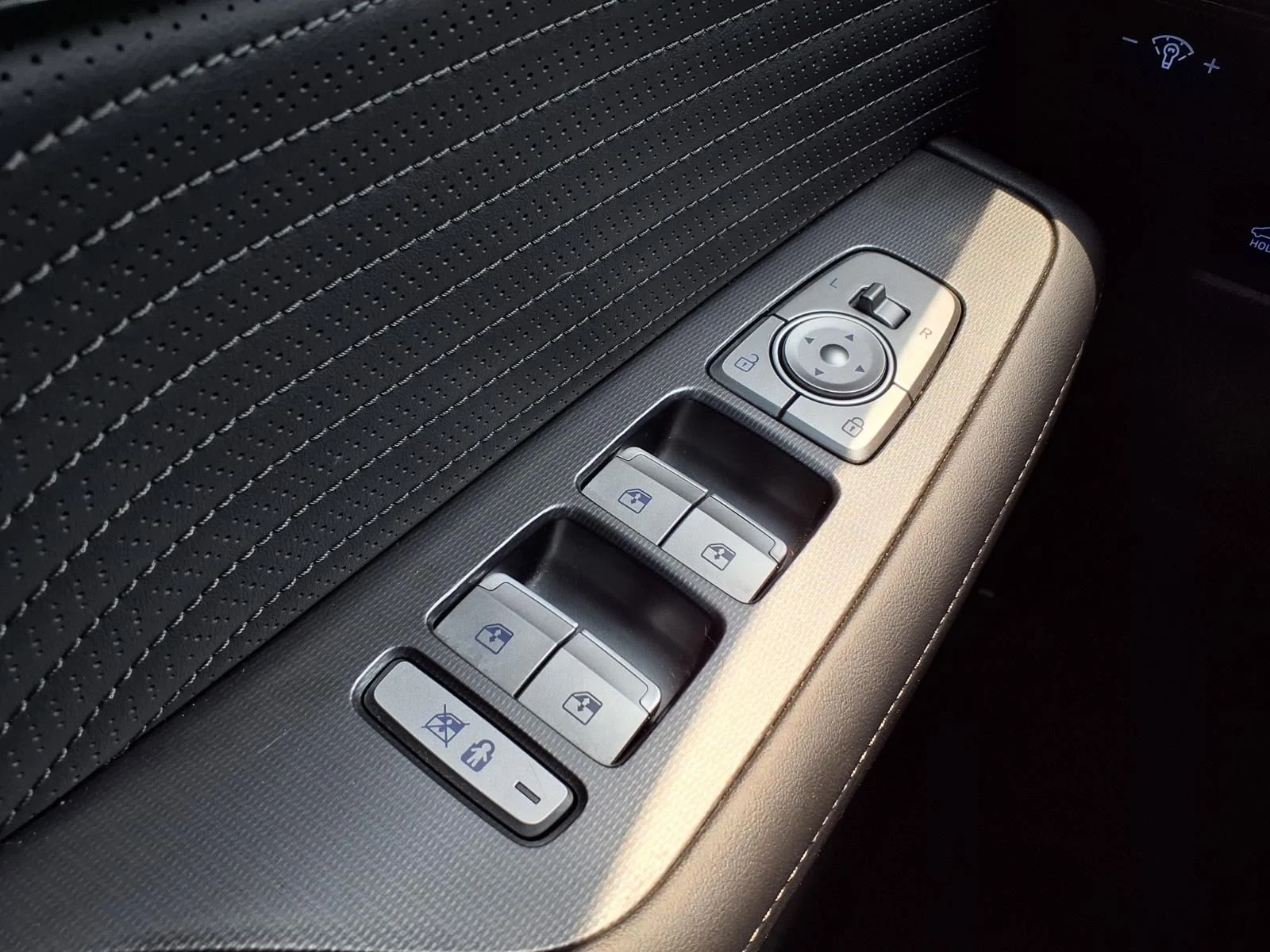 Used 2024 Black Hyundai Calligraphy Night Edition image 24