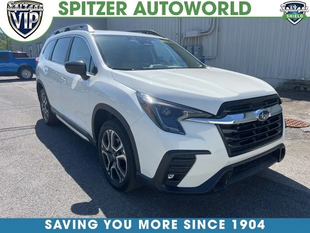 Used 2025 Crystal White Pearl Subaru Limited image 1