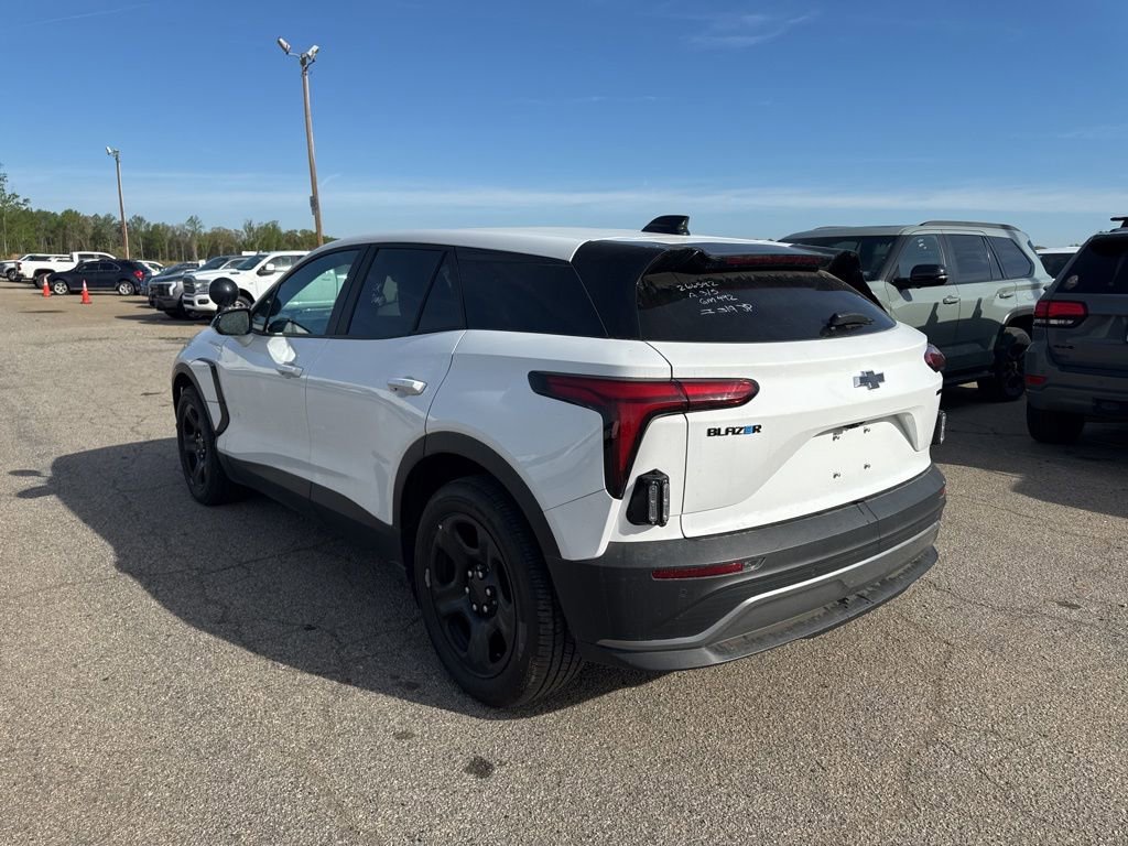 Used 2024 Chevrolet Blazer EV Fleet with VIN 3GNKDFRL5RS266592 for sale in Reidsville, NC