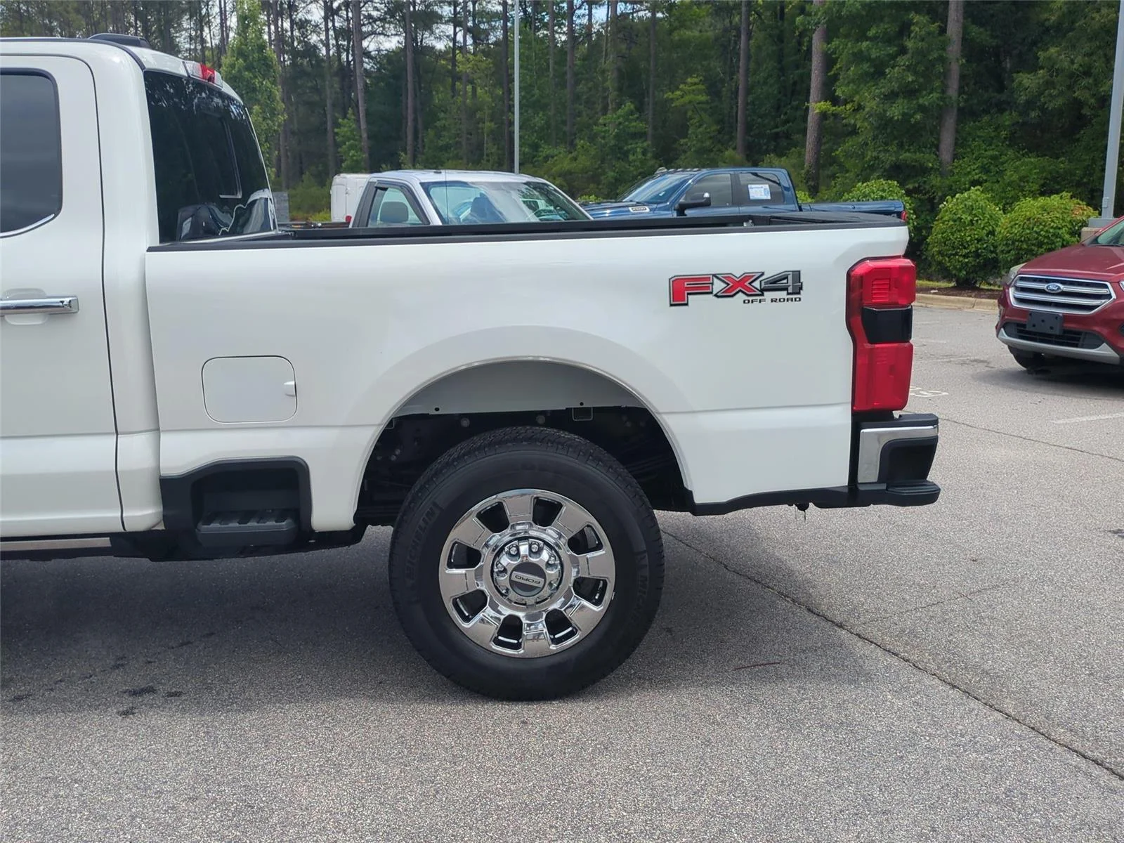 Used 2024 Star White Metallic Tri-Coat FORD  image 11
