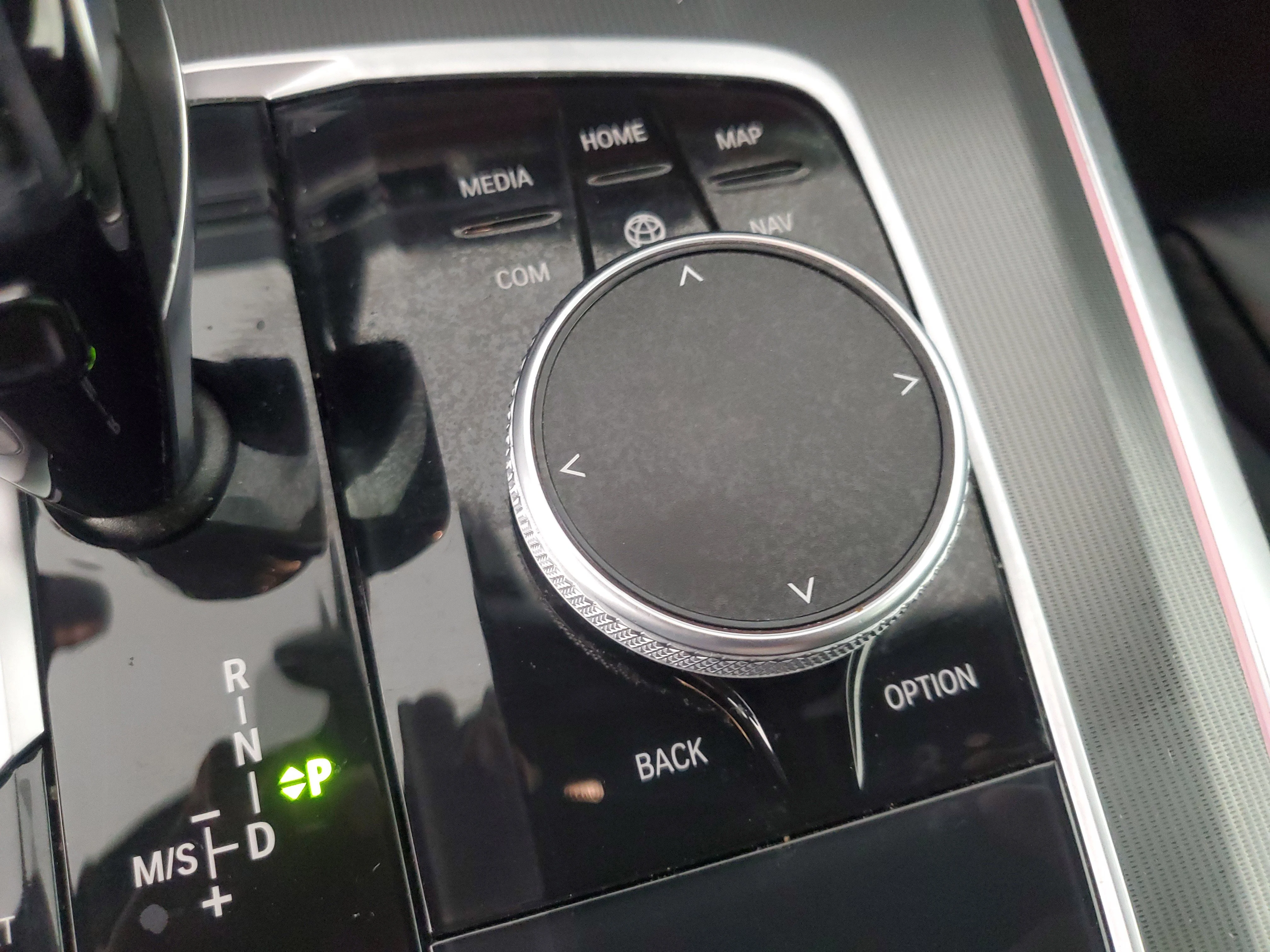 Used 2019 Arctic Gray Metallic BMW xDrive40i image 19