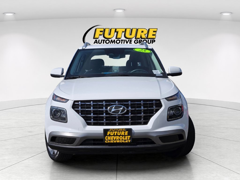 Certified Used 2025 White Hyundai SEL image 2