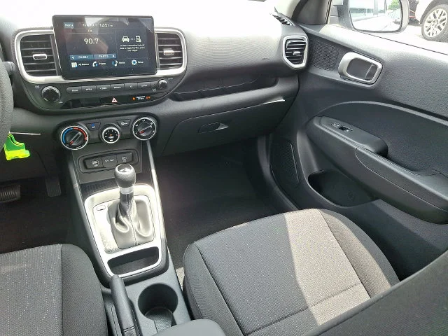 New 2026 Silver Hyundai SE image 11