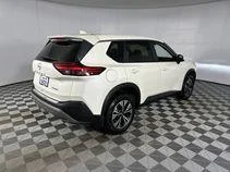 Used 2023 Pearl White Tricoat Nissan SV image 21