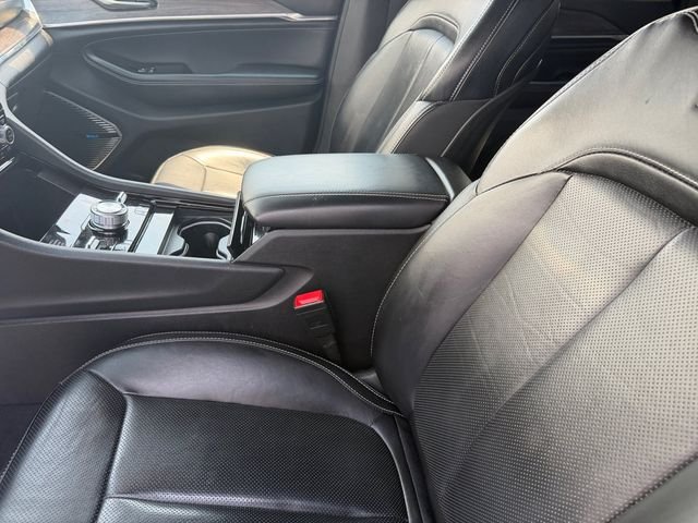 Used 2022 White Jeep Overland 4xe image 16