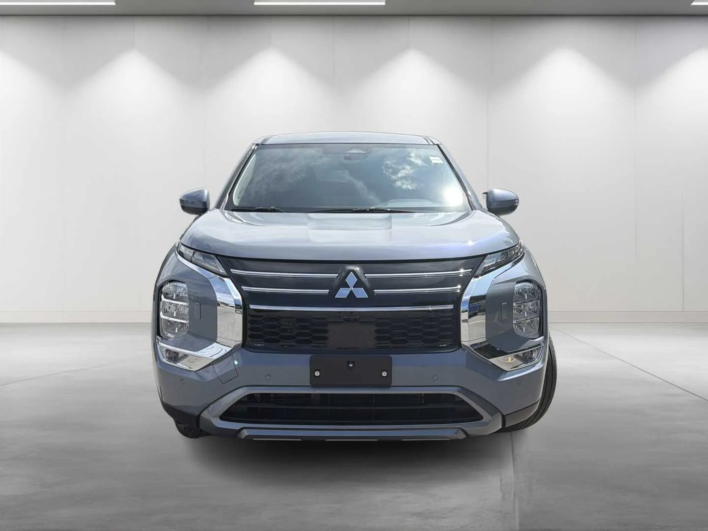 New 2026 Moonstone Gray Metallic Mitsubishi SE S-AWC image 2